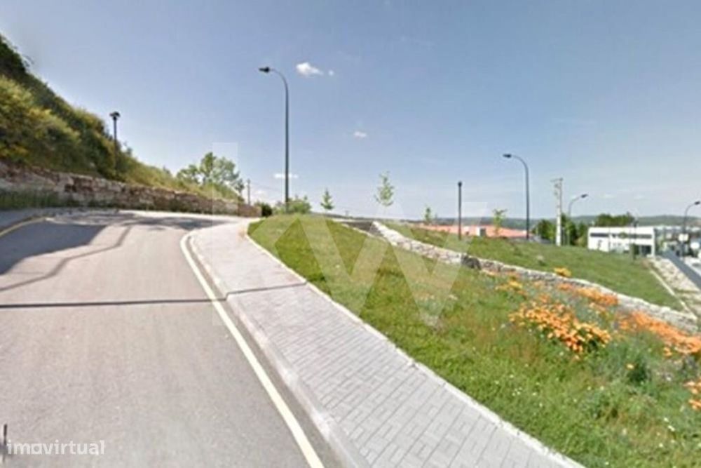 Terreno para construção de habitação em zona central da Guarda
