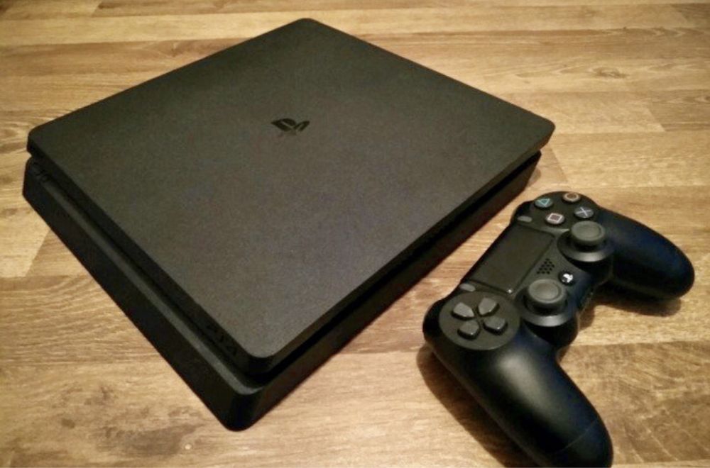 PlayStation 4 slim 1T в идеале+ игры PS4