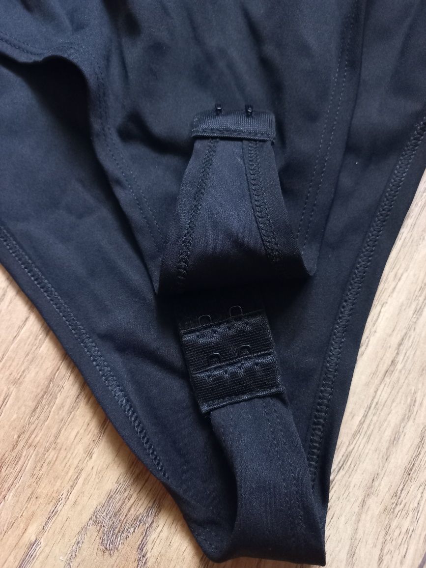 Czarne body r.38