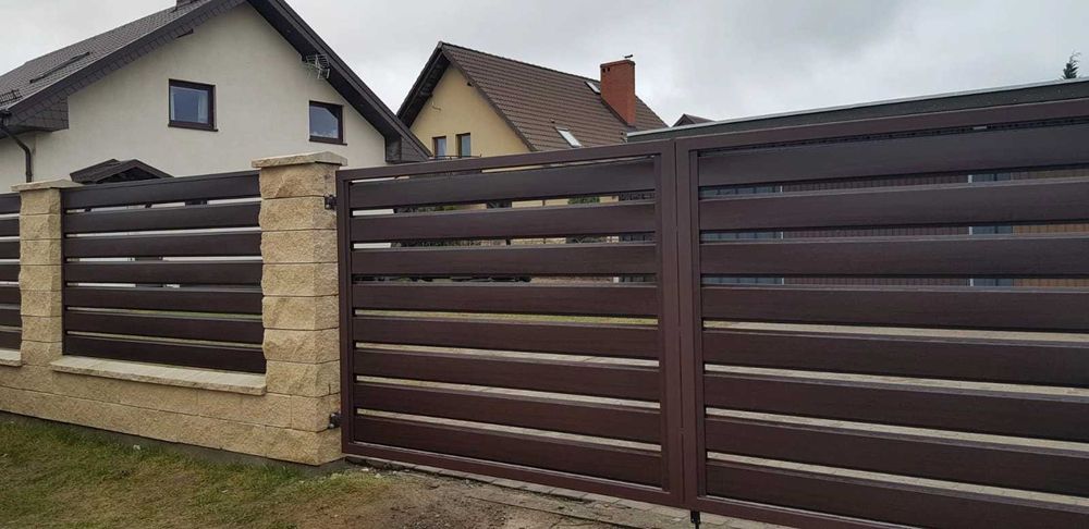 Brama skrzydłowa Horyzontal 400x140 cm – RAL 7016 Antracyt