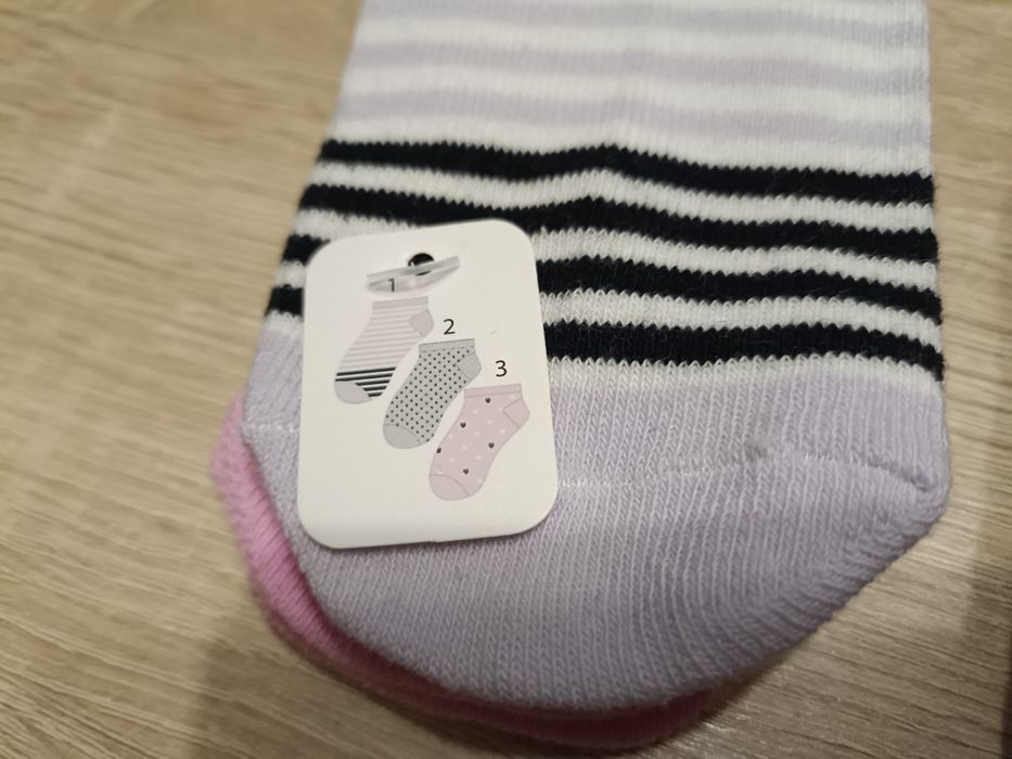 Zestaw 6 par kolorowych skarpetek stopki 23-26