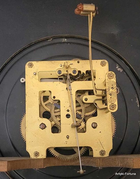 Stary zegar Nr 7