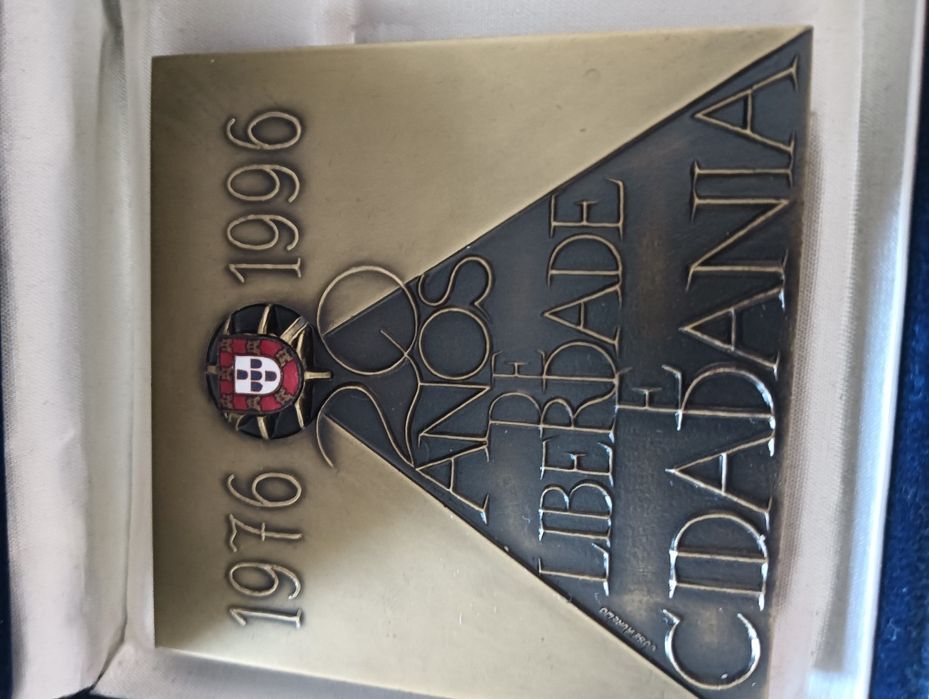 Medalha de Bronze Comemorativa 20 anos