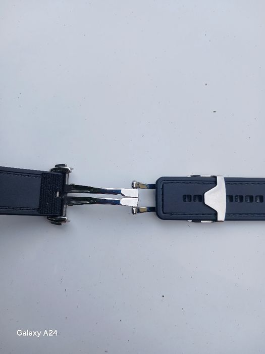 Продам ремінець, з кліпсою як в omega.