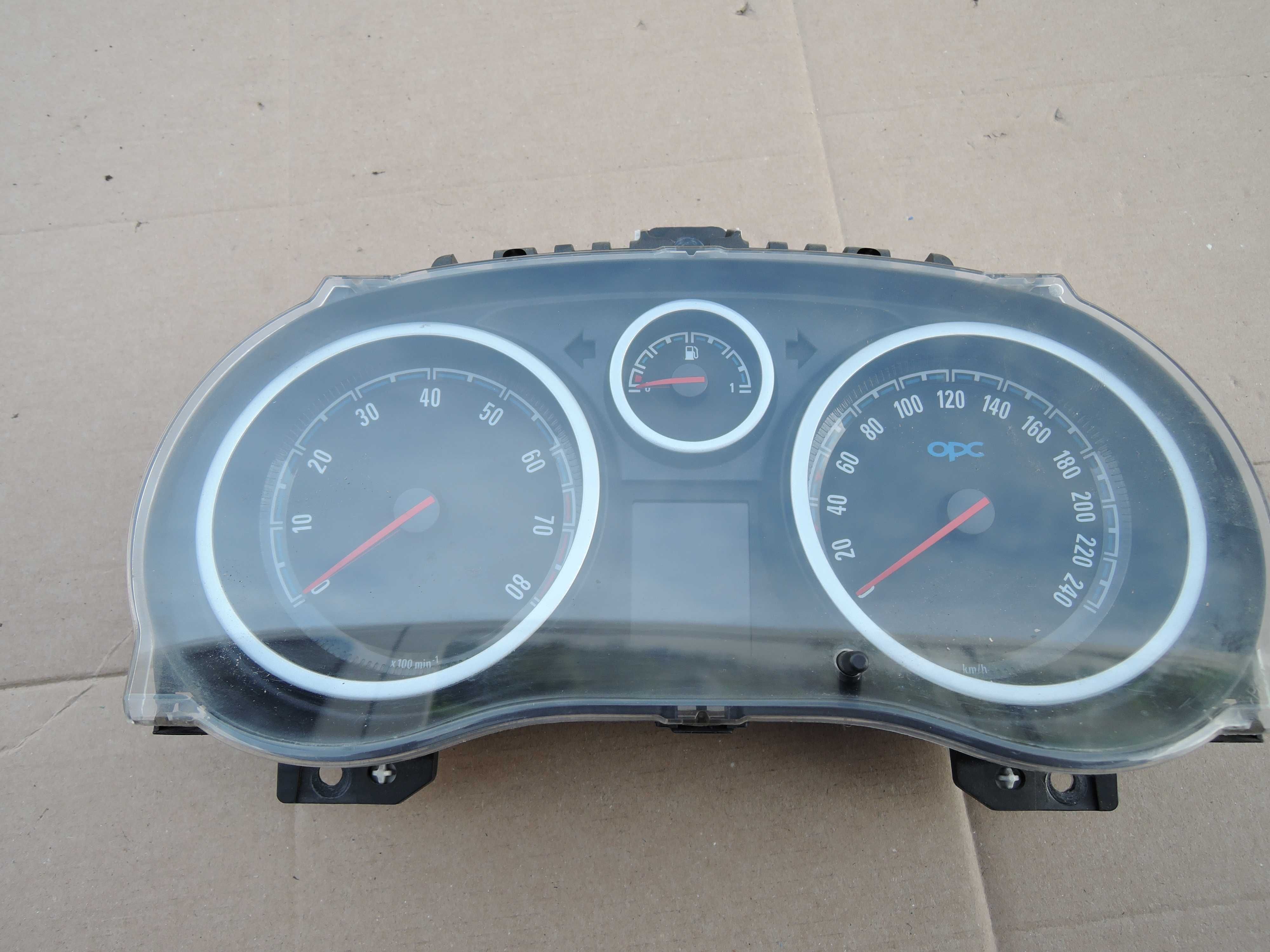 OPEL CORSA D OPC Licznik Zegar  europa