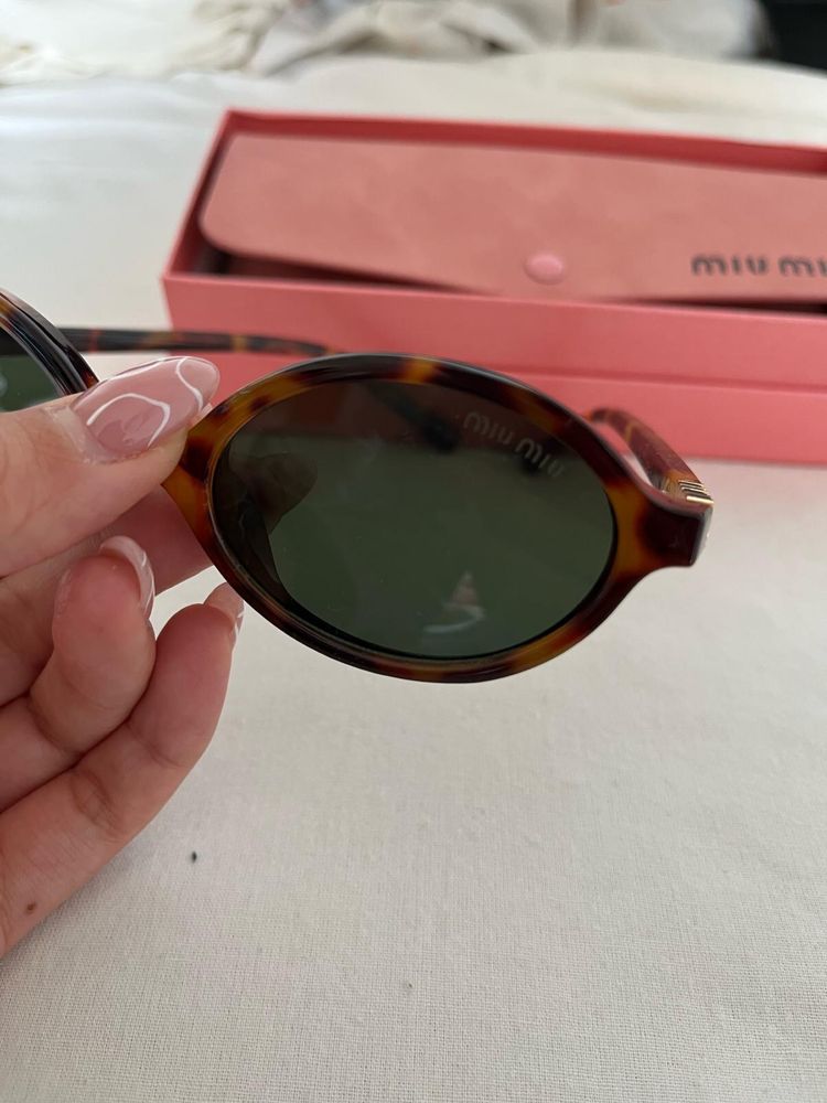 Oculos de sol MiuMiu