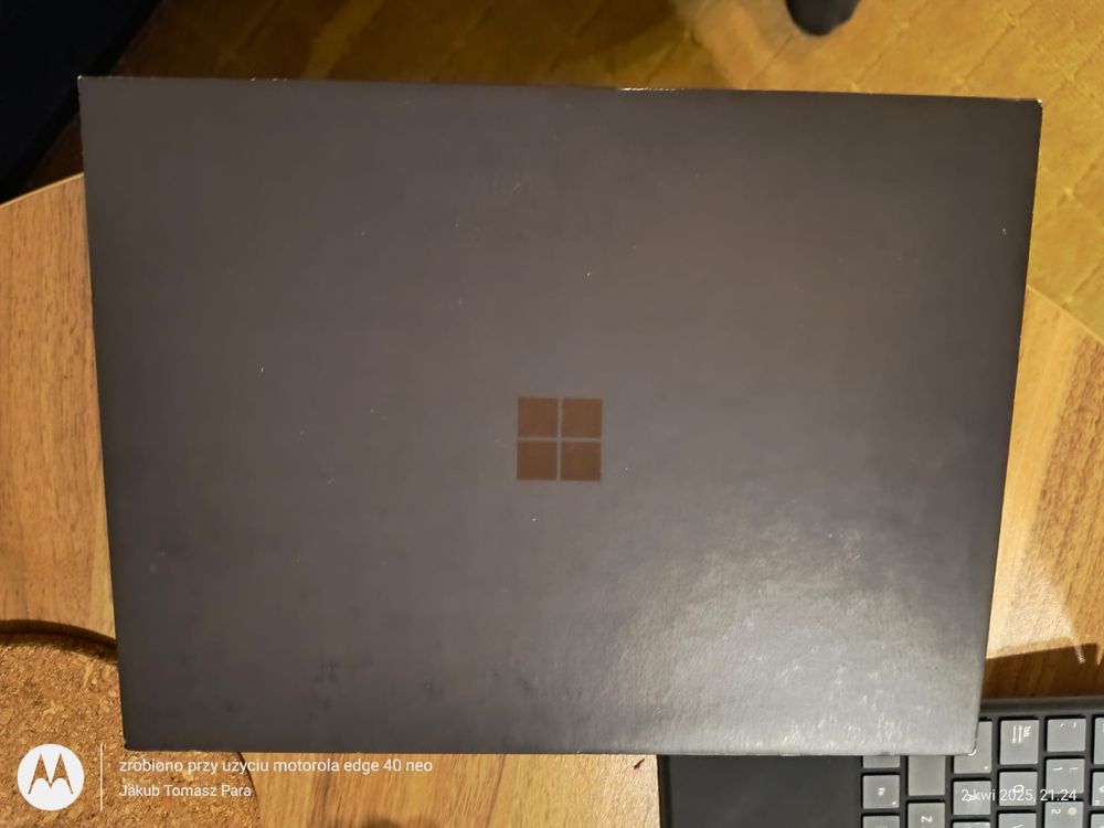 Microsoft surface pro 11 na gwarancji z klawiaturą i rysikiem
