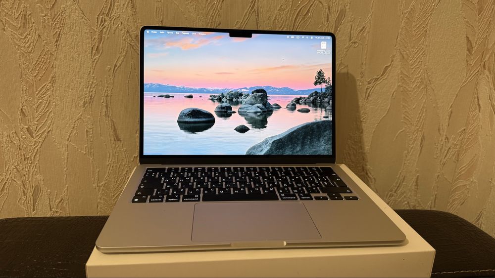Продам macbook air m2