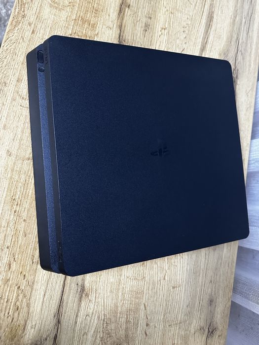 PlayStation 4 в хорошому стані