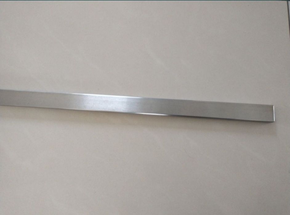 Profil zamknięty nierdzewny 30x10x1,5 oraz 20x10x1,5