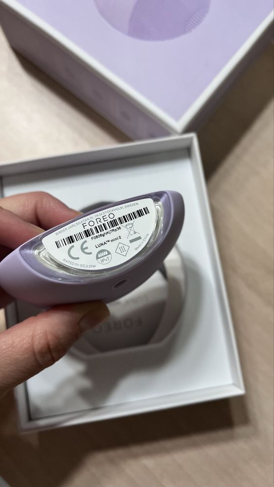 FOREO Luna mini 2 Звукова очищувальна щітка для шкіри будь-якого типу