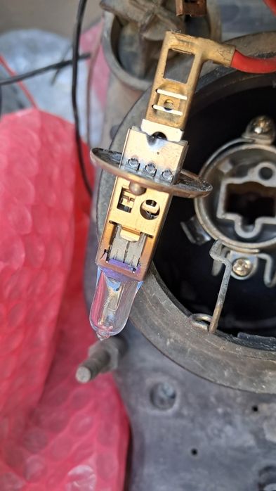 продам фари 2115