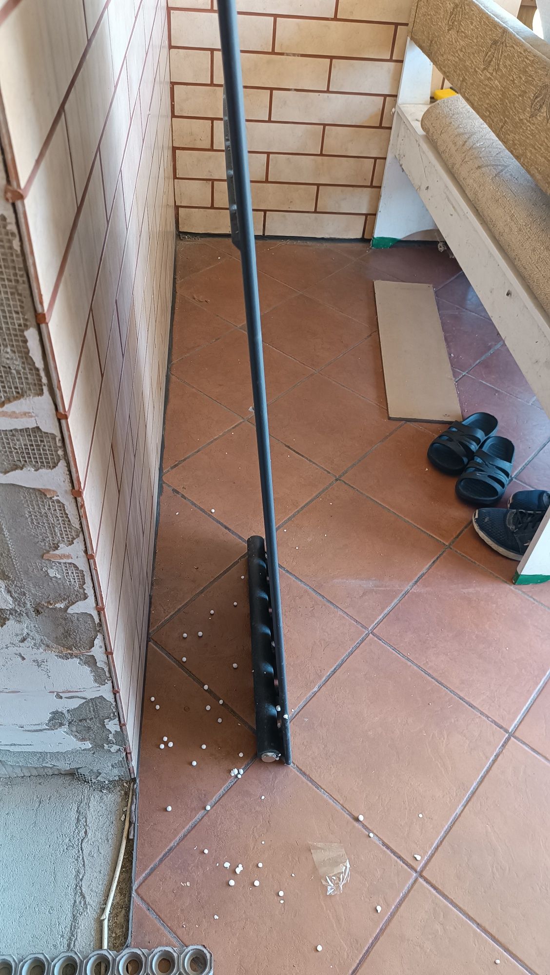 Grzejnik łazienkowy panelowy antracyt