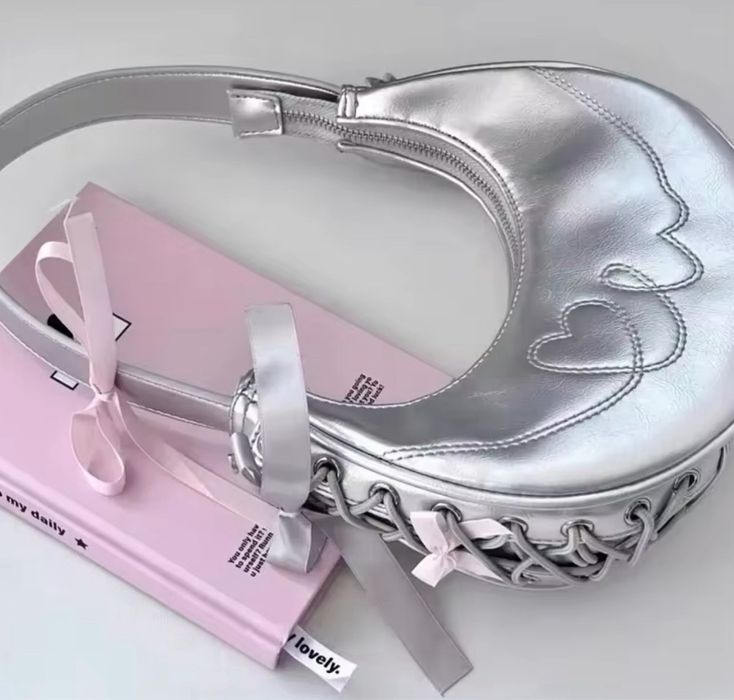 Сумка/сумочка через плече, серебриста