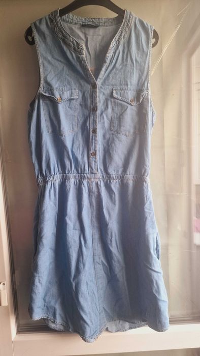 Жіночі плаття,Жіночі сукні