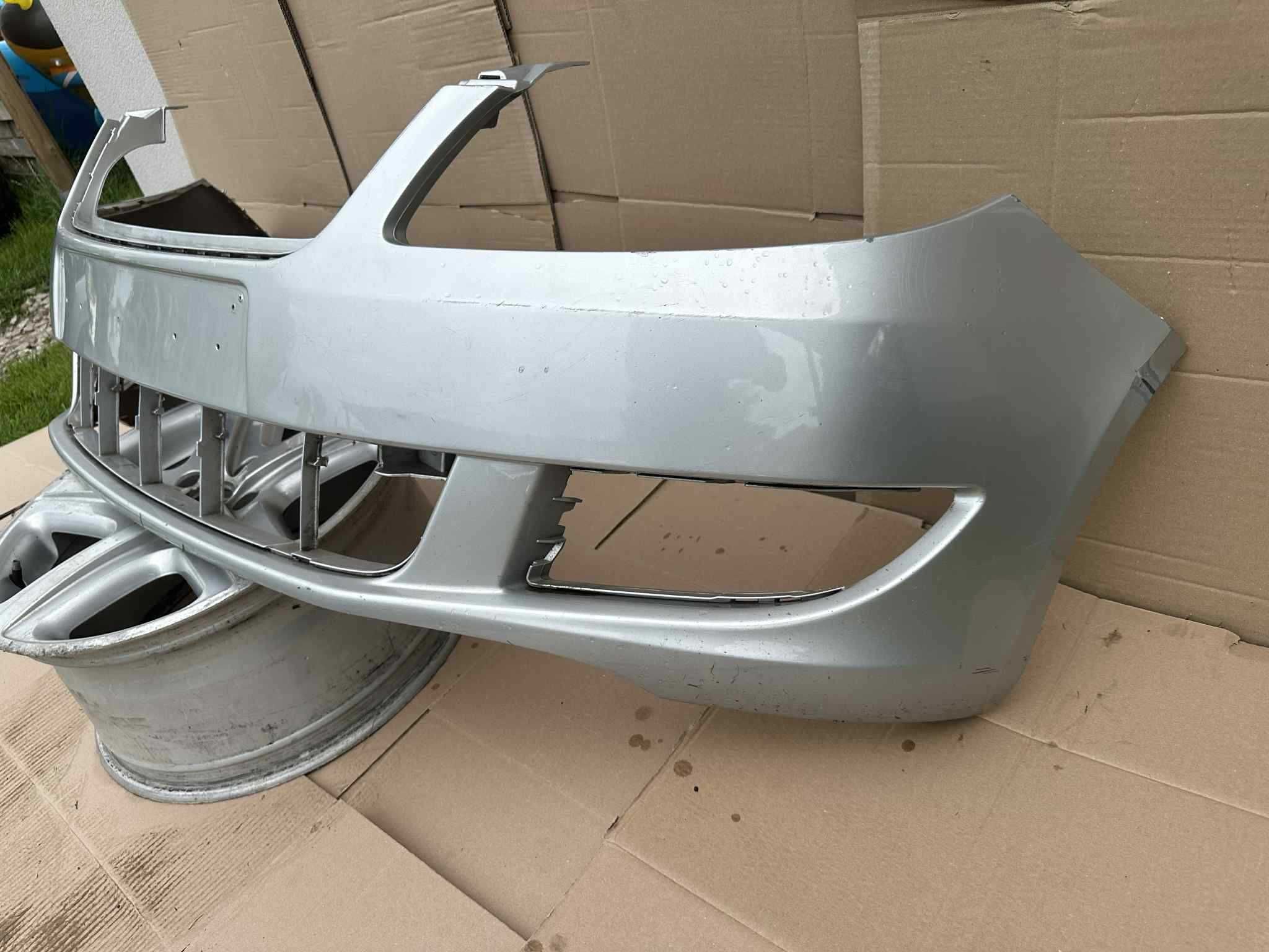 Skoda Fabia II 2 lift 10-14 zderzak przedni/przód