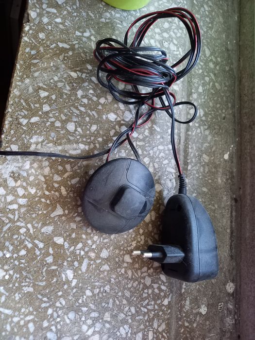 podświetlana  witryna regał