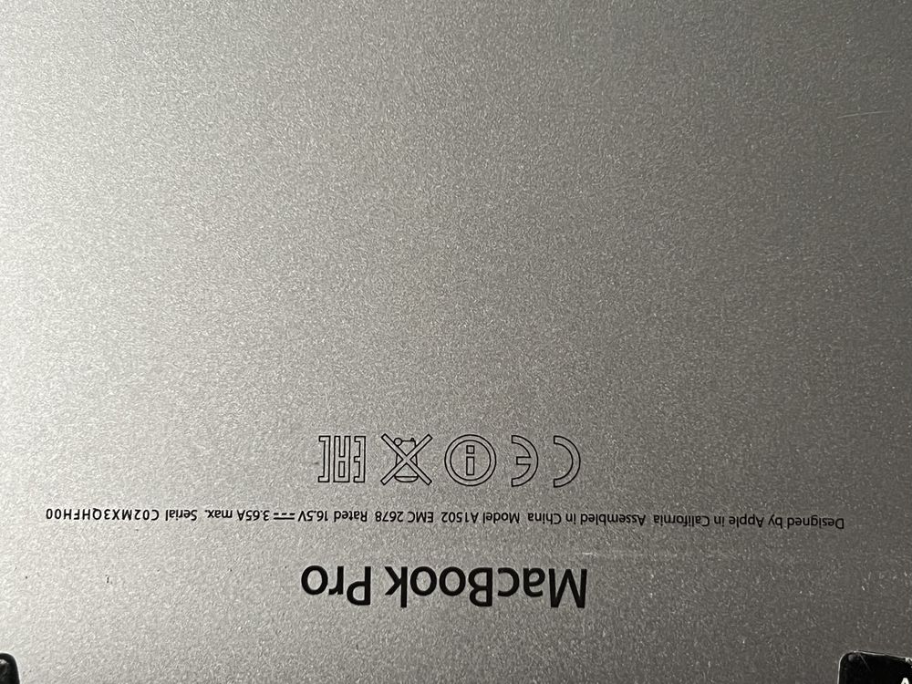 Macbook PRO 13 A1502 8GB 256SSD OSX A3