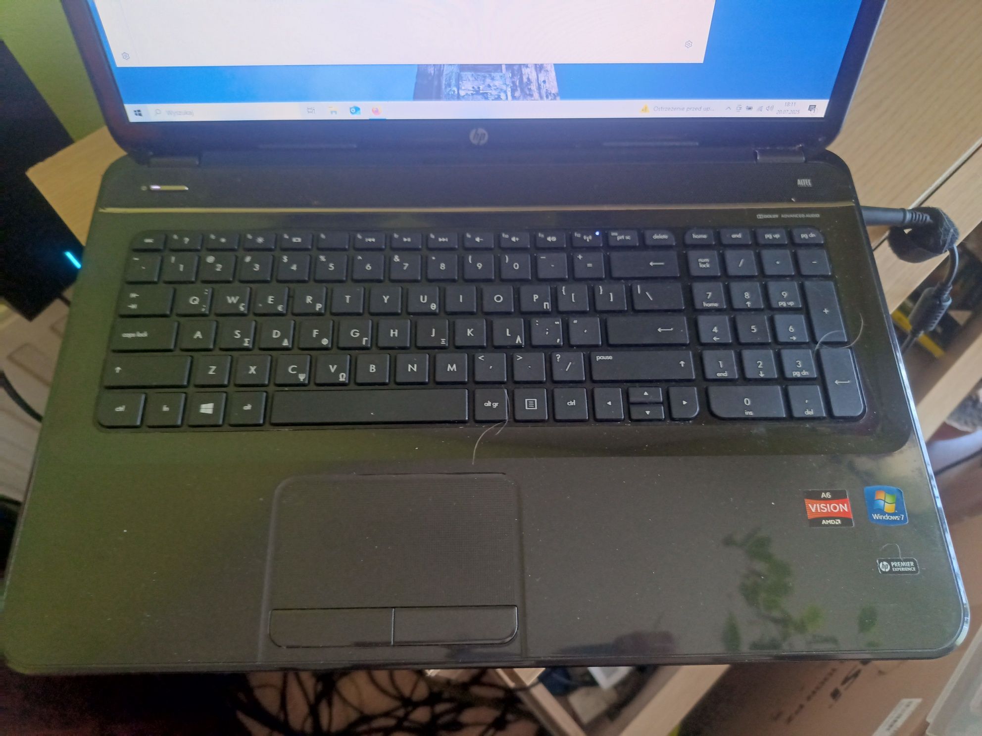 HP Pavilion g7-2105sw 17,3" A6-4400M  8 GB RAM  128 SSD