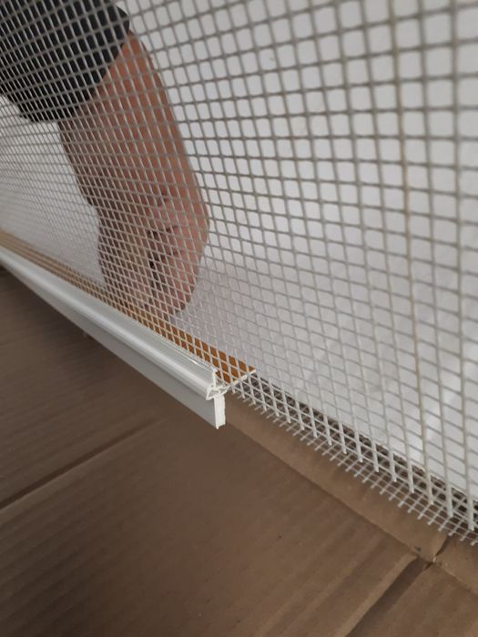 Listwy Przyokienne 15szt i narożne z siatką 13szt.