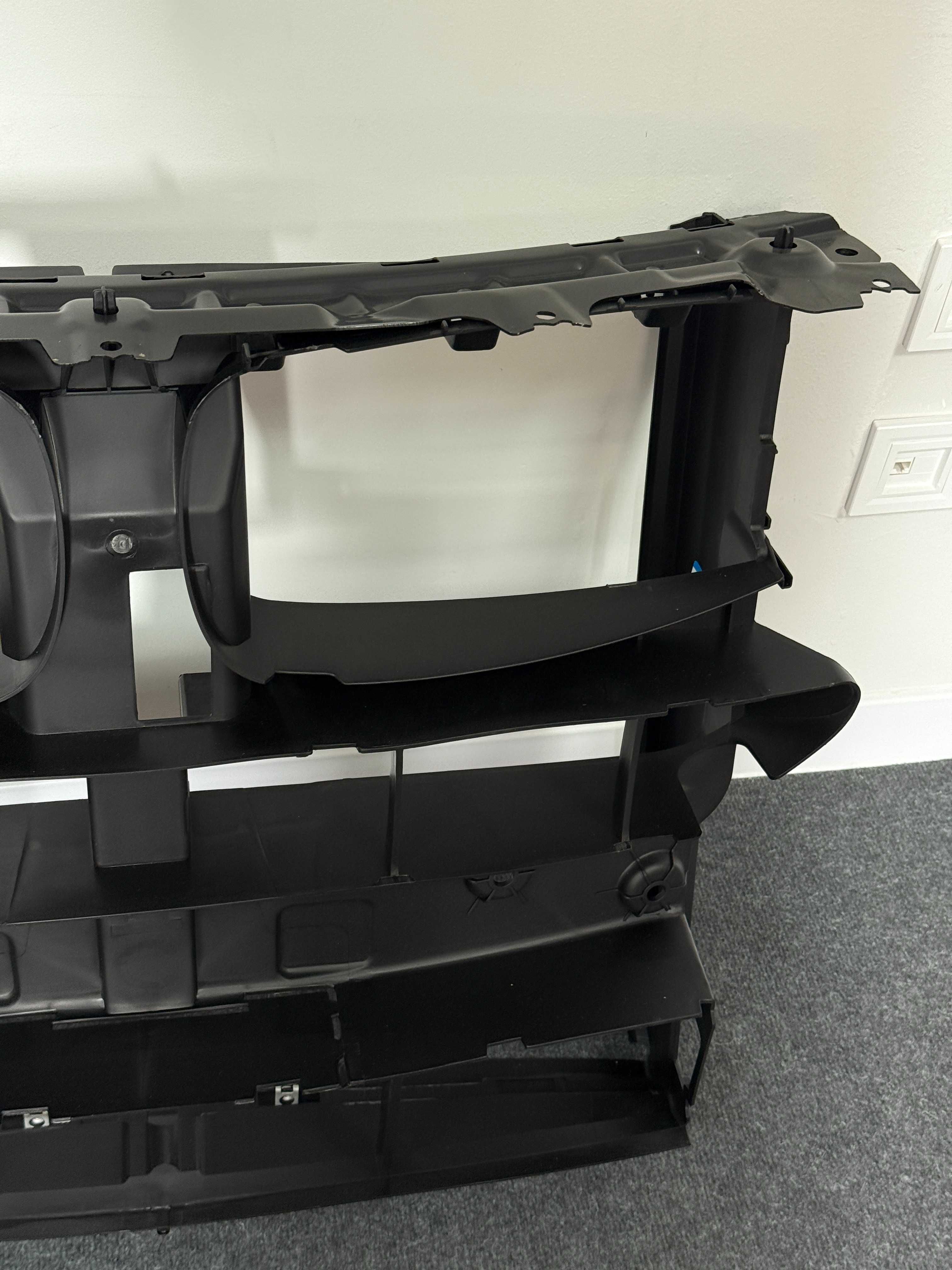 Панель передня BMW F15 x5 воздуховод n55 n57 дифузор 51747343798