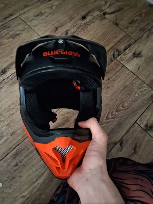 Kask rowerowy bluegrass