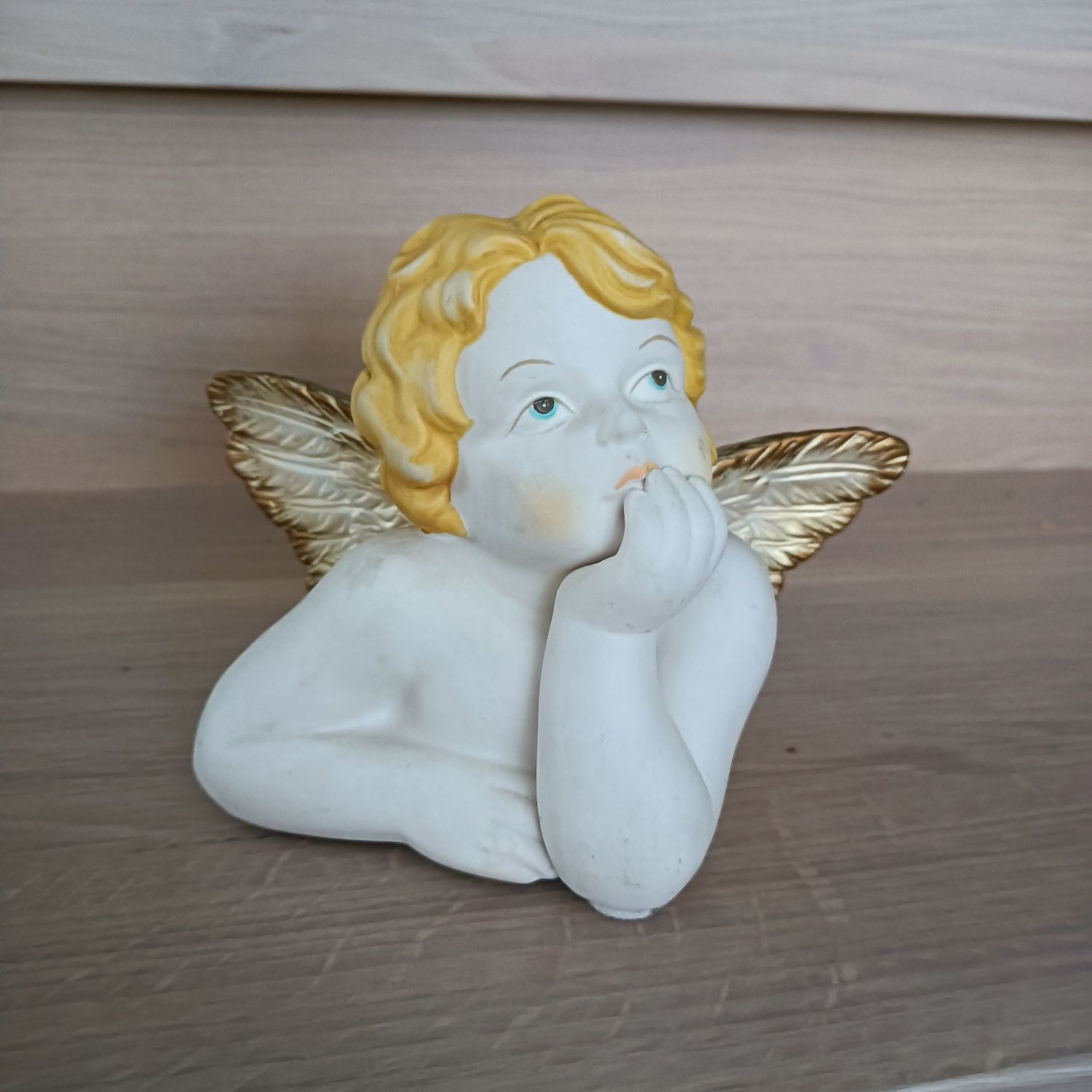 Aniołek gipsowy figurka