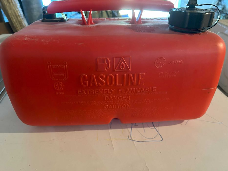 deposito de gasolina para barco de 25 lts