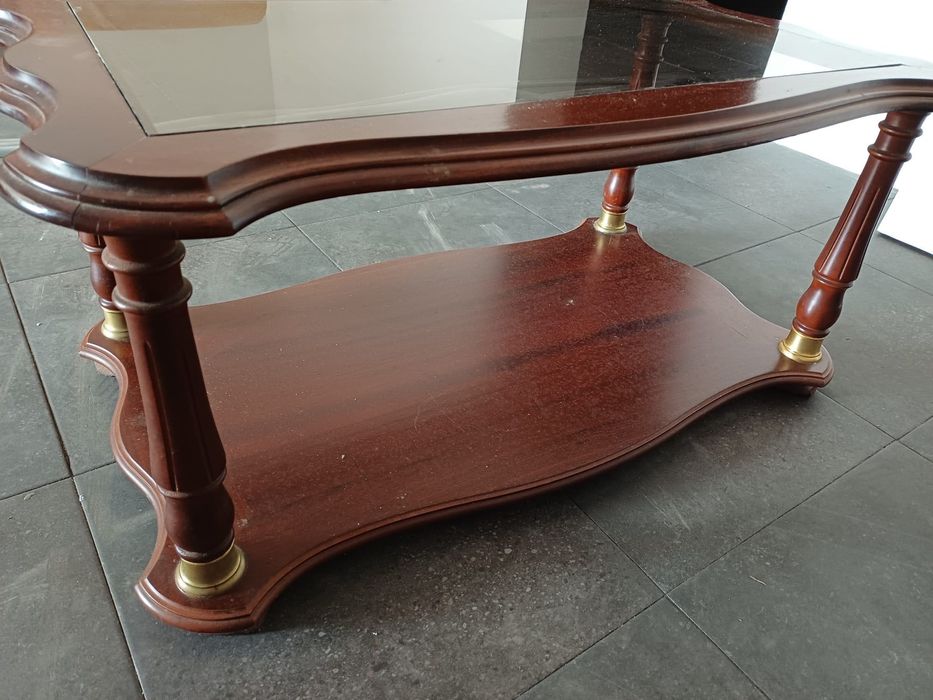 Mesa de centro em vidro