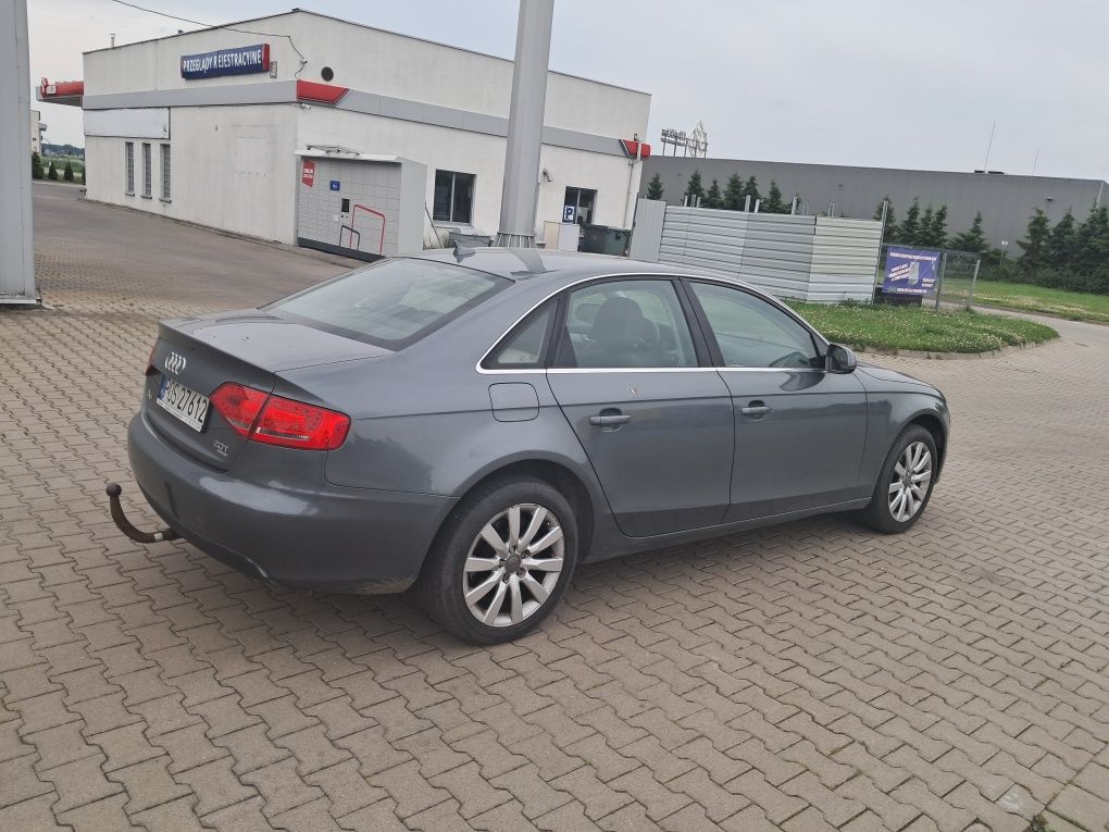 Sprzedam Audi A4 2.0 benzynka Automat guattro