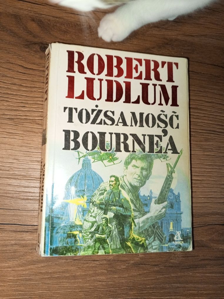 Tożsamość Bourne'a - Robert Ludlum
