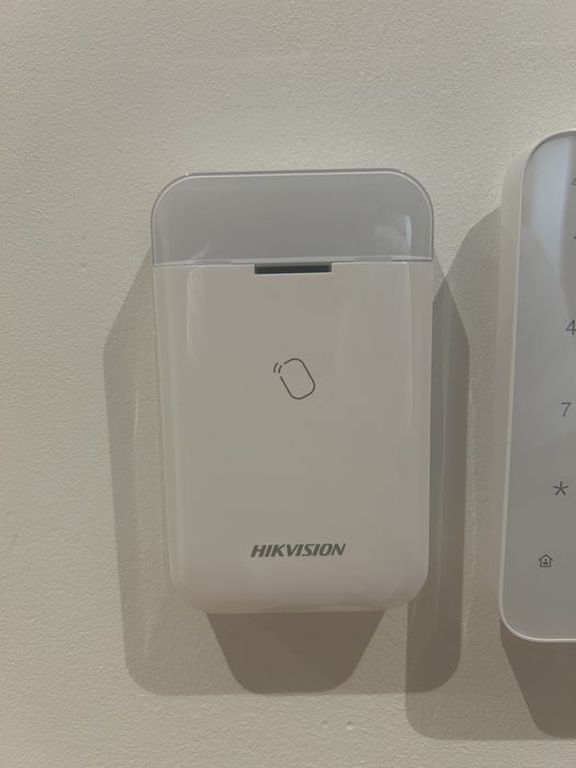 Bezprzewodowy czytnik tagow zbliżeniowy AX PRO DS-PT1-WE HikVision