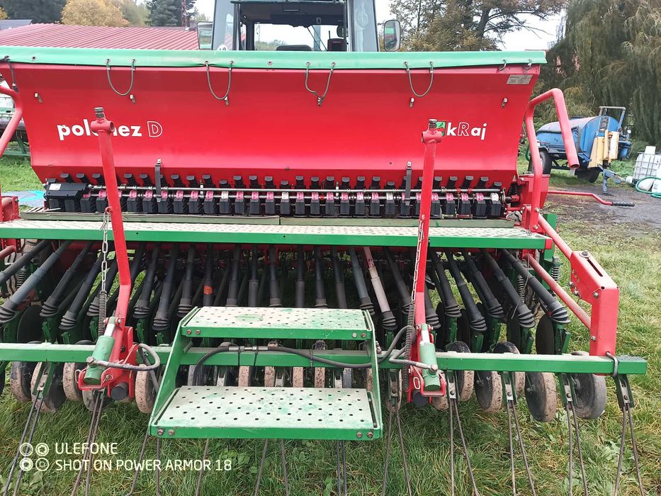 Siewnik zbożowy polonez D3 900