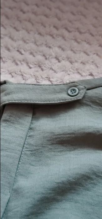 Sukienka w kolorze oliwkowym z paskiem prosta luźna wygodna