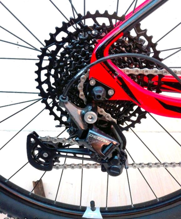 JF-Bikes Coluer poison Carbono 12v M