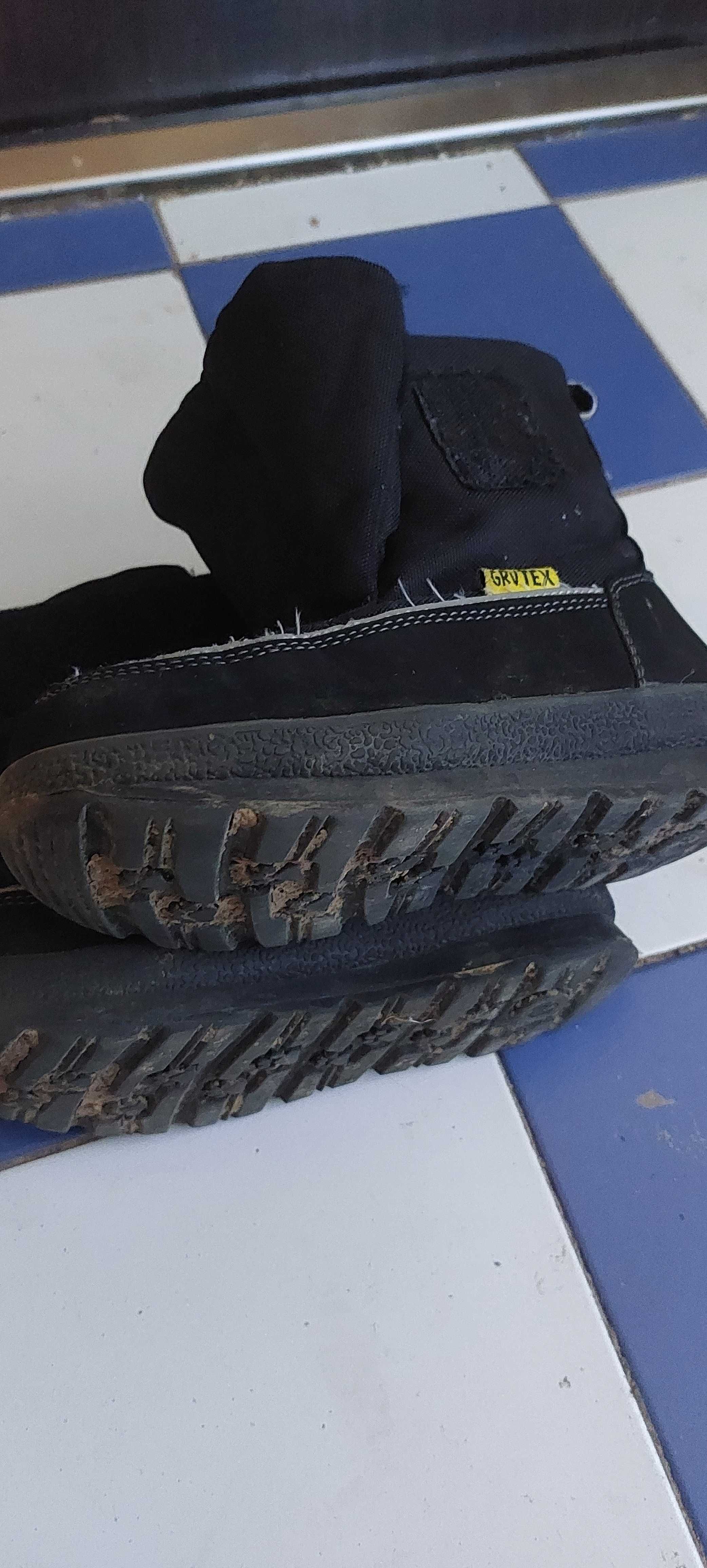 Buty zimowe rozmiar 30