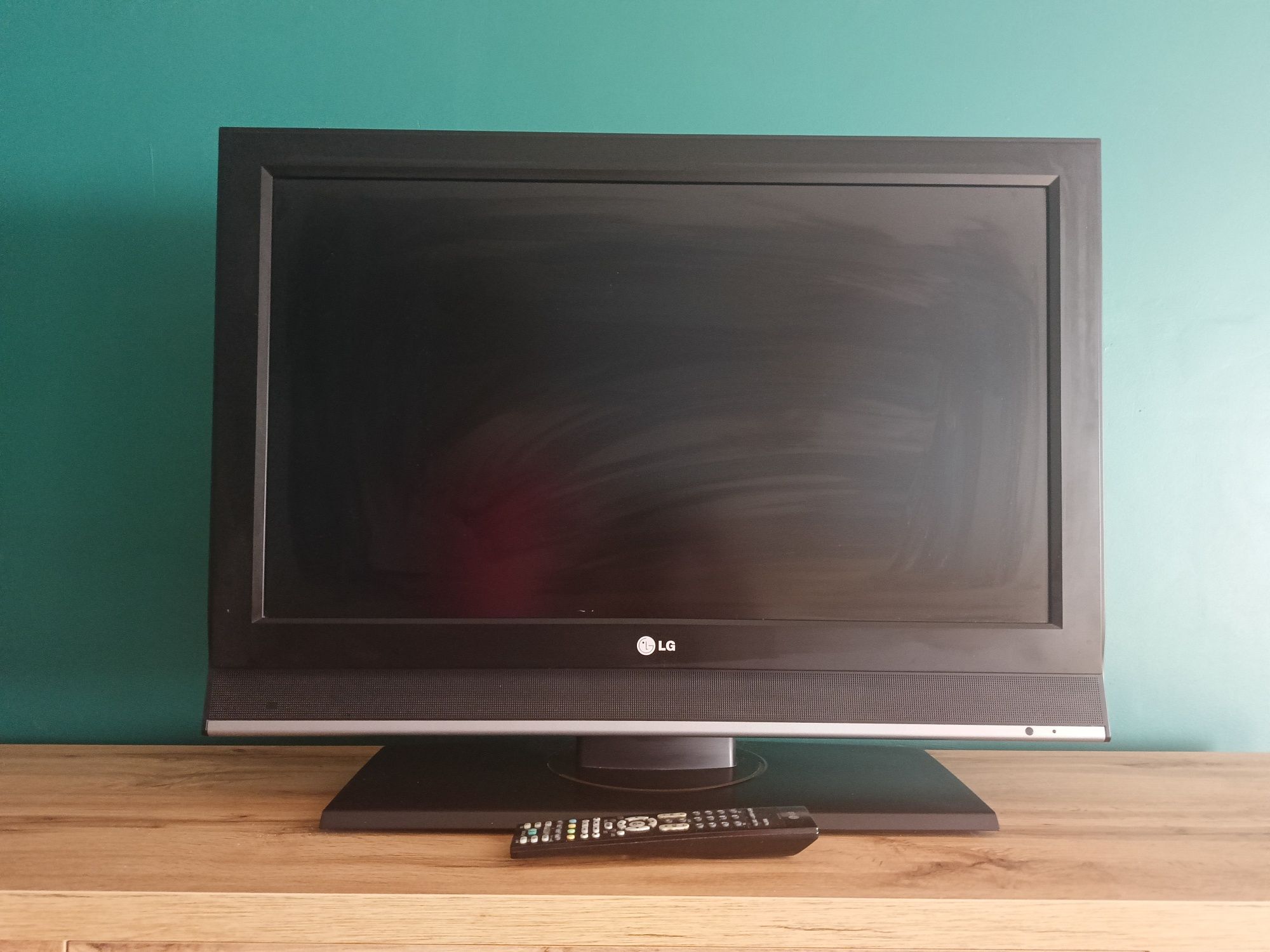 Telewizor 32 LG z pilotem