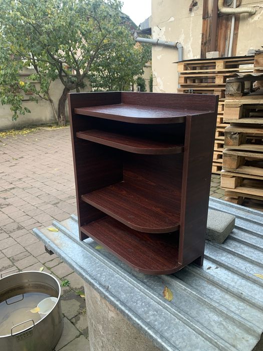 Полиці з дсп плити по 150 грн.