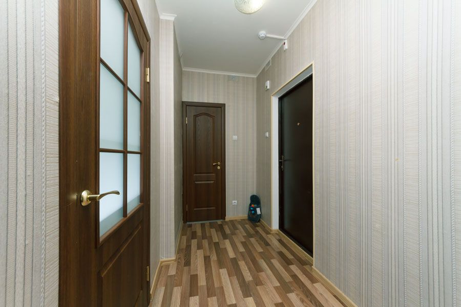 Своя 1-комнатн. квартира посуточно метр Позняки,Осокорки ул. Чавдар 34