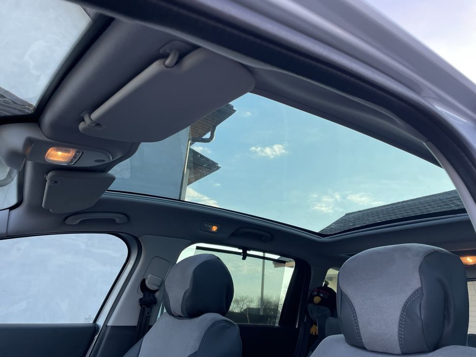 Peugeot 5008  2012  2,0hdi