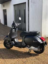 Vespa GTS Super 125 Sport