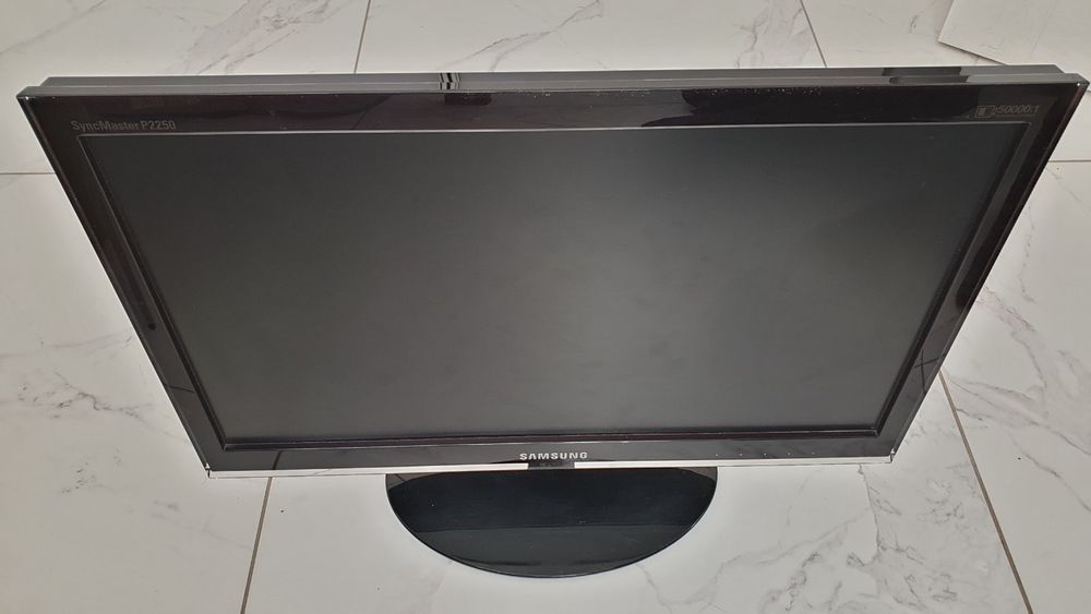 Монітор 22" Samsung