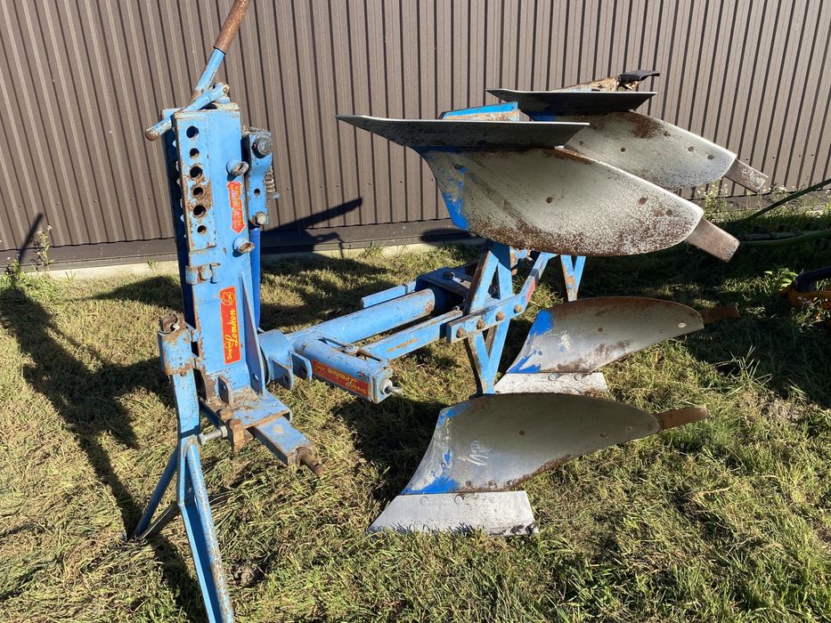 Плуг оборотний Lemken D25/50