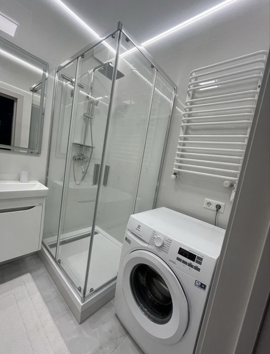 Здається в довгострокову оренду 1 кім квартира по вул.Довженка