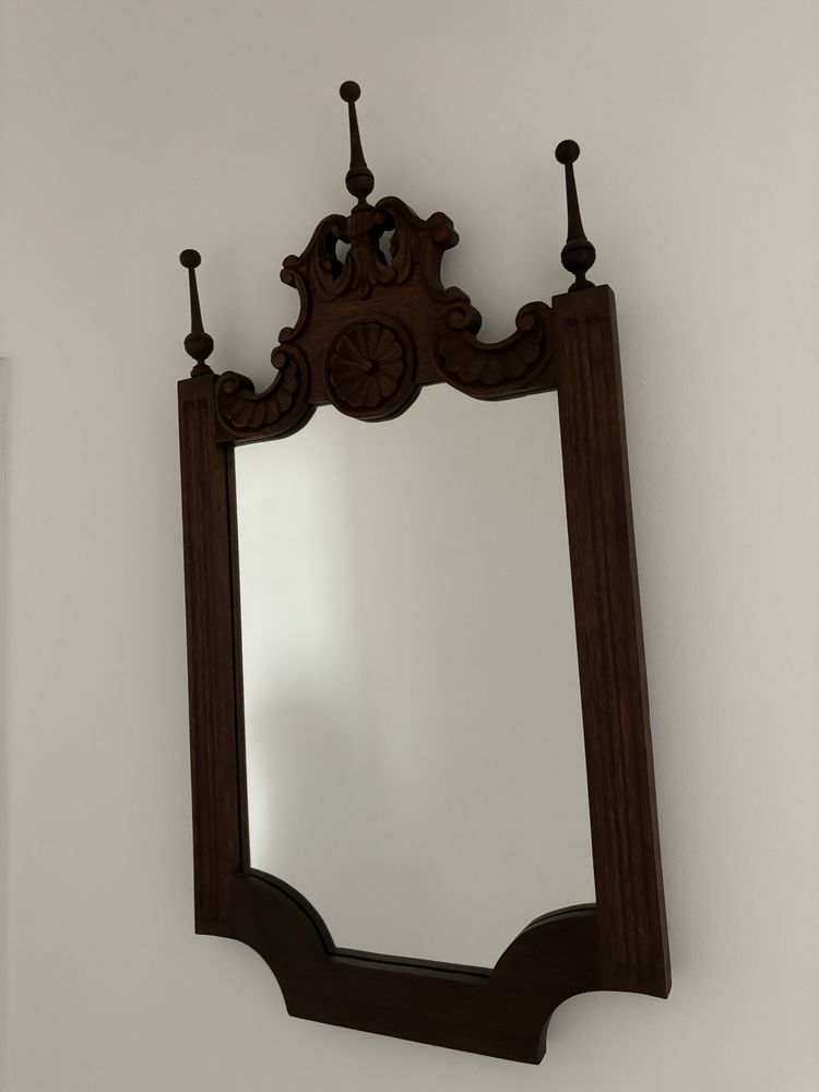 Espelho antigo em bom estado
