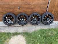 Jr11 felgi z oponami 225/40/R18