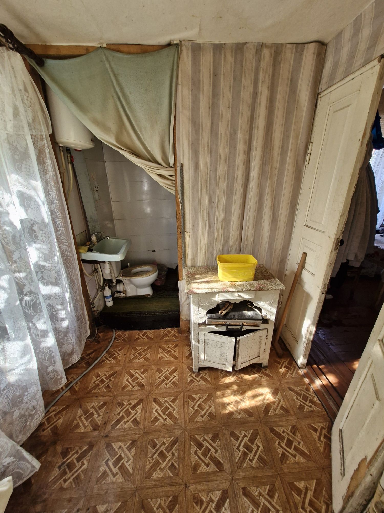 Продаж будинку. Район Дружби. Вулиця Батьківшіни.