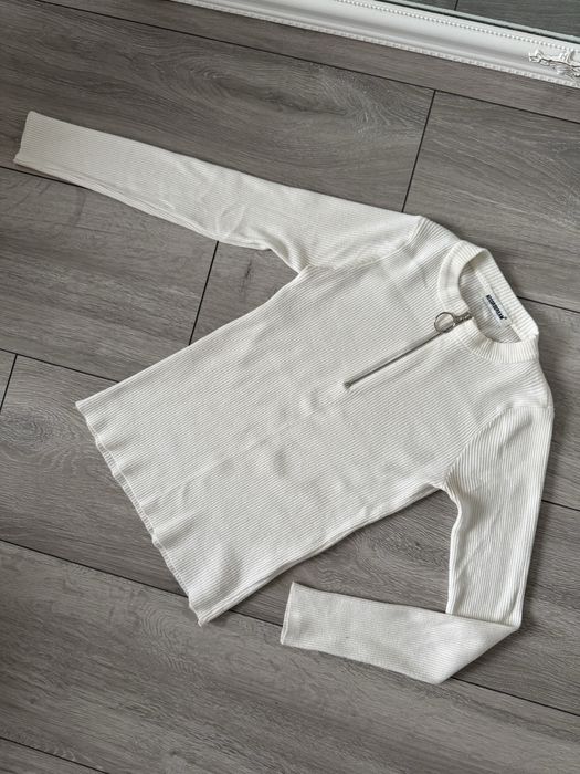 Вʼязана кофтинка на блмскавці, розмір S