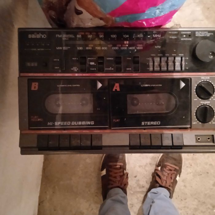 radio bumbox jamnik z lat 80 sprawny