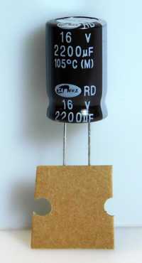Kondensator elektrolityczny 2200uF 16V 105' SAMWHA